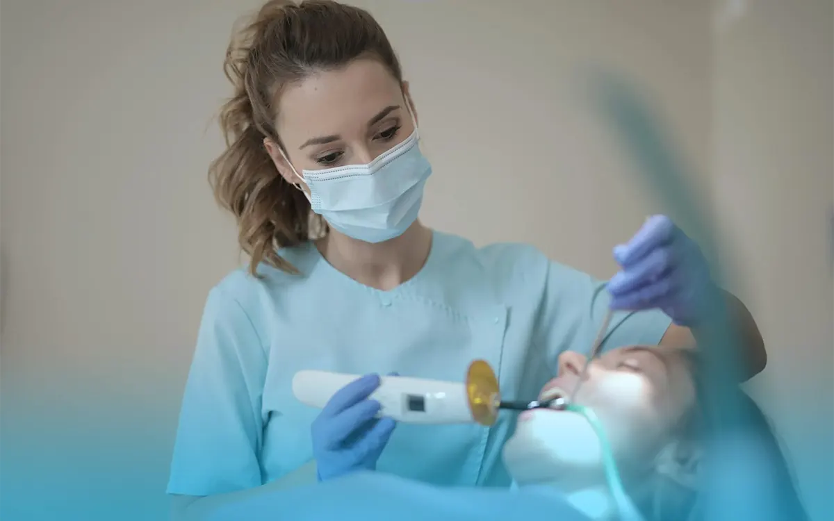 usura dentale nella morsicatura negli anziani