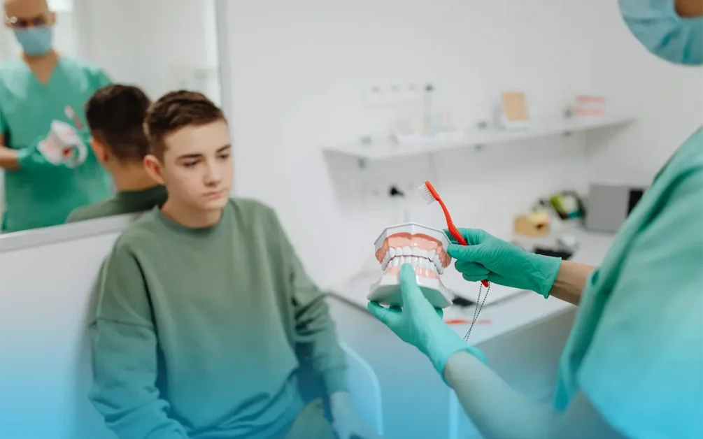 cattivo odore dentale negli adolescenti