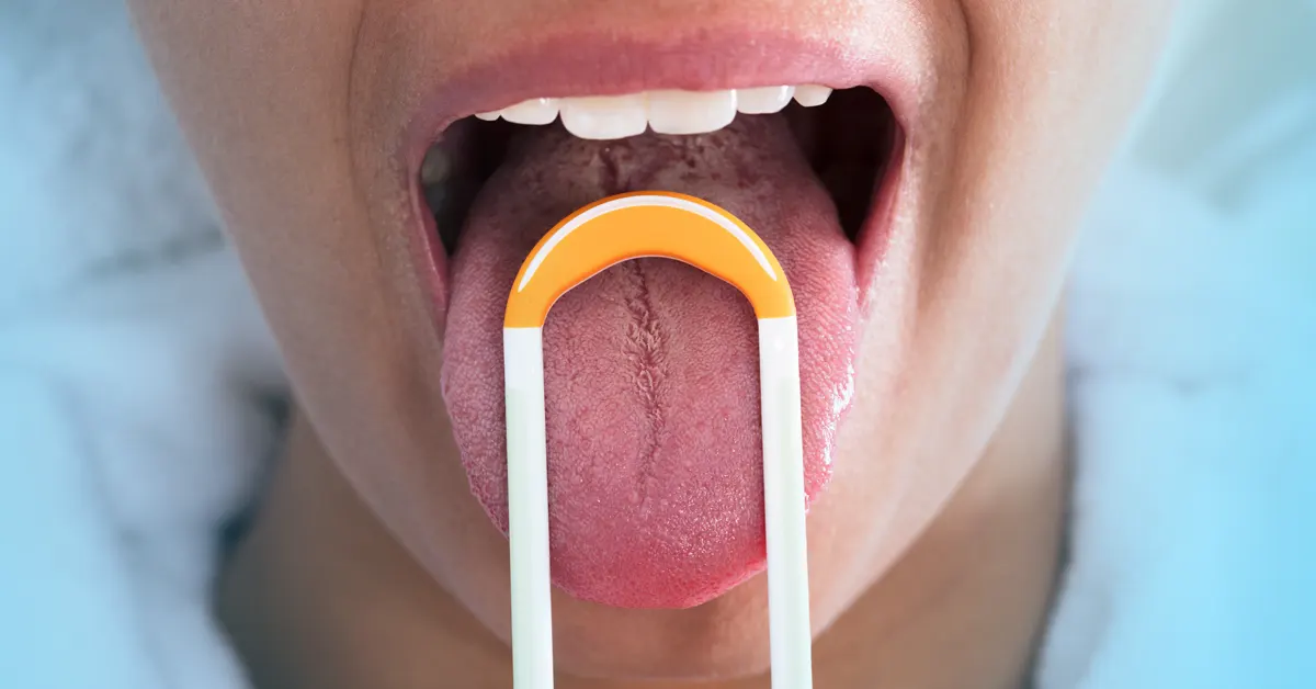 Come pulirmi la lingua ha cambiato la mia vita